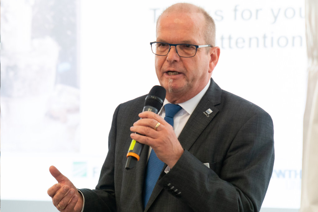 Richard Keller, Mitglied der Geschäftsleitung von EMAG ECM 理查德·凯勒Mitlied der Geschäftsleitung vonEMAGEMM