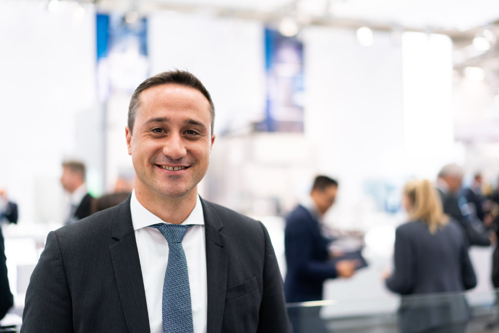 Nikolas Meyer, Vertriebsleiter für industrielle Lasersysteme bei EMAG LaserTec 激光清除vonEMAG激光技术